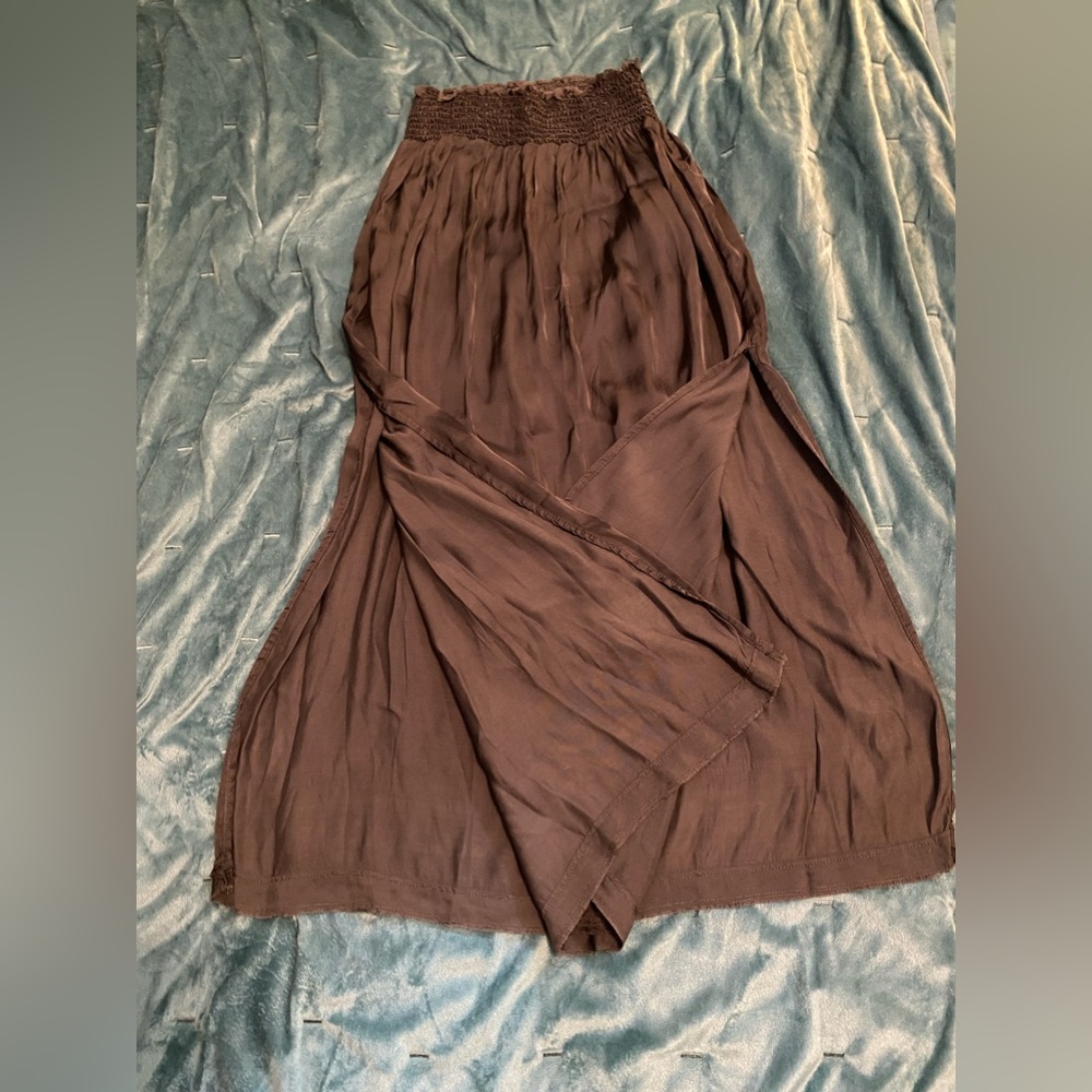 Super soft flowy side slit grey silky Aerie skirt 🩶